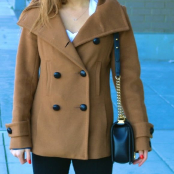 SOLD Aritzia Howell Wool/Cashmere Coat - Picture 2 of 5